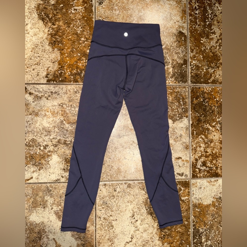 Lululemon In Movement Tight 25” *Everlux - Picture 2 of 5